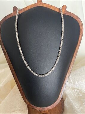 Sterling Silver Textured Chain Necklace - Silver 925